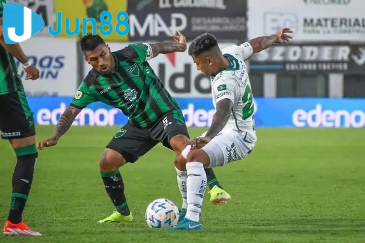 Thế trận của hai đội dự kiến sẽ vô cùng chặt chẽ Thế trận của hai đội dự kiến sẽ vô cùng chặt chẽ